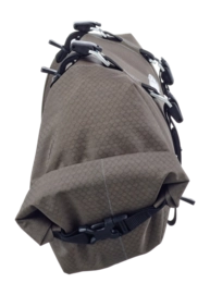 8---ORTLIEB-HANDLEBAR-PACK-FLEX-9L-F9920-SIDE-_no-bg