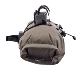 5---ORTLIEB-HANDLEBAR-PACK-15L-F9925-03SIDE-_no-bg