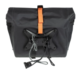 8----ORTLIEB-HANDLEBAR-BAG-QR-F9923-10-_no-bg