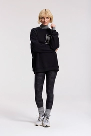 6---websize_Shot18_0883_Deblon_ecom_26nov24