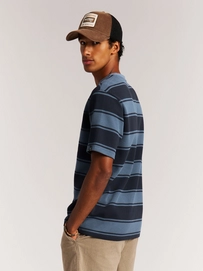 7---17761001_396_model_back-half_01