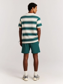 8---17761001_106_model_back-full_01