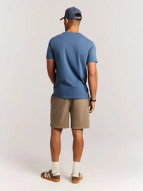 8---17761014_396_model_back-full_01