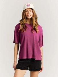 5---17661010_635_model_front-half_01