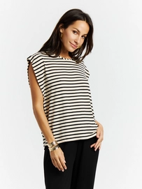 5---17661011_106_model_front-half_01