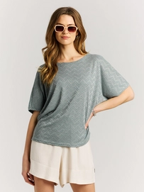 5---17651025_477_model_front-half_01