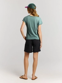 7---17651031_477_model_back-full_01