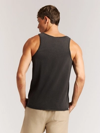 7---16761002_290_model_back-half_01