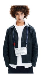 6---PhoneSacoche90Chrome_Onbody8_540x