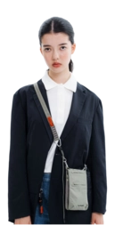5---PhoneSacocheMoss_Onbody3_3ee1fa0c-ee8a-4e83-a3b4-87e51d0bcb6a_1512x