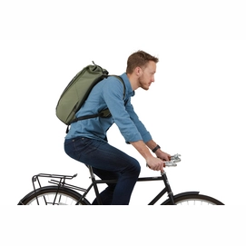 Thule_Paramount_Commuter_BP_TCBP118_Olivine_FS_03_3204730