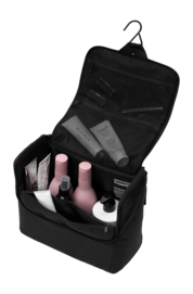 4---Essential_Washbag_M_Oatmilk_5000447901501_6-_no-bg