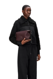 7---15630_depth_aw25_women_1
