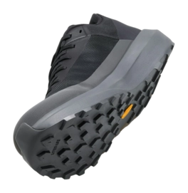 S26-X000010398-Norvan-LD-4-Shoe-Black-Graphite-Side