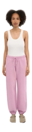 5---CS1019_Organic-Sweatpants-2.0_Cherry-Blossom_Female_2-_no-bg