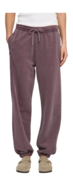 3---CS1019_Organic-Relaxed-Sweatpants_Faded-Grape_Female_0465-_no-bg
