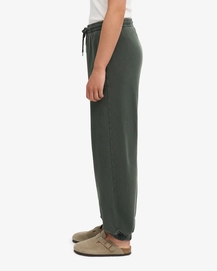 4---CS1019_Organic-Sweatpants-2.0_Midnight-Forest_Female_4