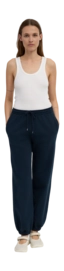 2---CS1019_Organic-Sweatpants-2.0_Navy-Blue_Female__2-_no-bg