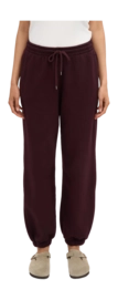 2---CS1019_Organic-Sweatpants-2.0_Oxblood-Red_Female_3-_no-bg