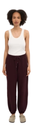 5---CS1019_Organic-Sweatpants-2.0_Oxblood-Red_Female_2-_no-bg