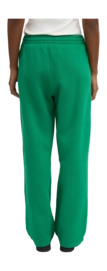 4---CS1018_Organic-Straight-Leg-Sweatpants_Kelly-Green_Female_5-_no-bg