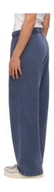 4---ss25-straightleg-neptune-blue-female_4-_no-bg