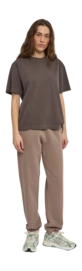 6---CS1011_Organic-Sweatpants_Faded-Khaki_Female_2629-_no-bg