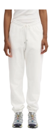 3---CS1011_Organic-Sweatpants_Optical-White_Female_3-_no-bg
