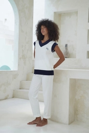 2---HOG3-_104.club-spencer-track-pants-off-white-cardigan
