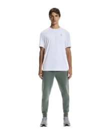 1MF30320153-focus_tech_sweatpants-fw25-olive-m-4x5-tr-g1