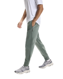 4---1MF30320153-focus_tech_sweatpants-fw25-olive-m-4x5-tr-g3