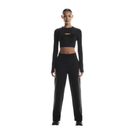 1WF30390553-focus_tech_sweatpants-fw25-black-w-1x1-tr-PLP