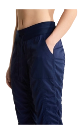 4----imgi_12_Womens-Aphrodite-20-Capri-Joggers-TNF-Summit-NavyNPF-ALT4