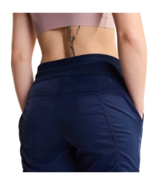 8----imgi_16_Womens-Aphrodite-20-Capri-Joggers-TNF-Summit-NavyNPF-ALT6