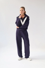 Deep-Blue-Moon-Stone-Turtleneck-V-Sweather_3_jpg_897bea16-f5e9-4fa0-9aef-94b696a284e4