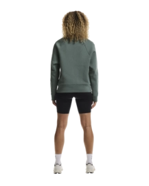 7---1WF30380153-focus_tech_crew-fw25-olive-w-4x5-tr-g2