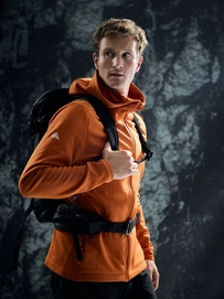 4----AR_Fleece_Hooded_10M-Orange-Men