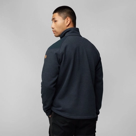 5---Buck_Fleece_M_81328-555_D_MODEL_FJR