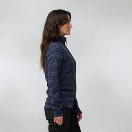 4---Snow_Cardigan_W_89912-555_E_MODEL_1639