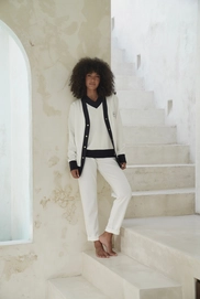 3---HOG3-_159.club-spencer-track-pants-off-white-cardigan_00ca6f7f-02f4-4eef-869c-6620c95ea4ad