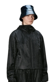 2---20010_spill_aw25_women_1