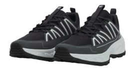imgi_24_A65579_6156_9-f300-wild-hike-low-m-black---phantom