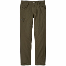 Trousers Patagonia Men Quandary Pants Short Basin Green