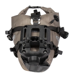 8---ORTLIEB-SEAT-PACK-QR-F9907-BACK2-_no-bg