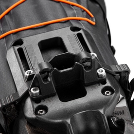 5---ORTLIEB-SEAT-PACK-QR-F9903-DETAIL-1
