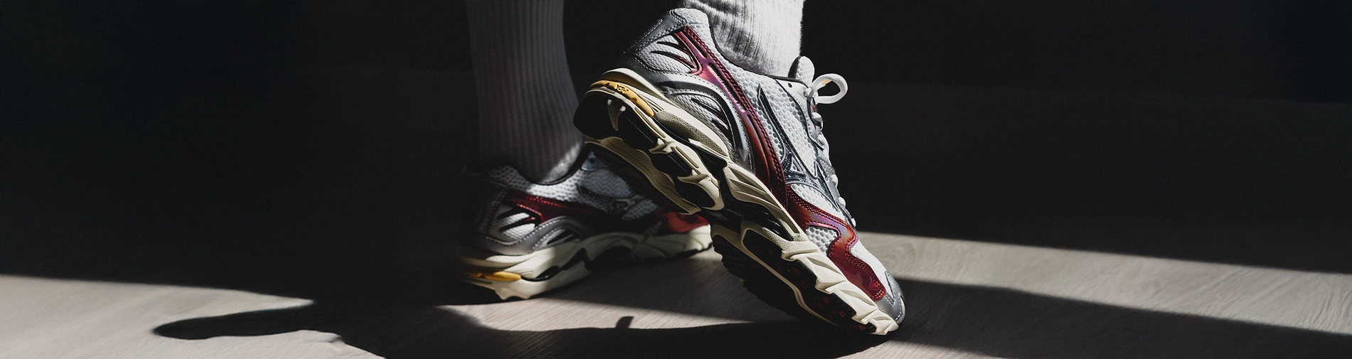 Shop Mizuno Wave Rider